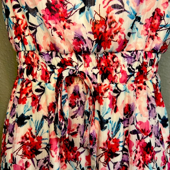 Row A Floral Tie Front Dress NWT - Picture 2 of 5